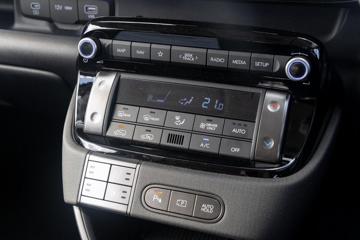 2025 Hyundai INSTER Cross