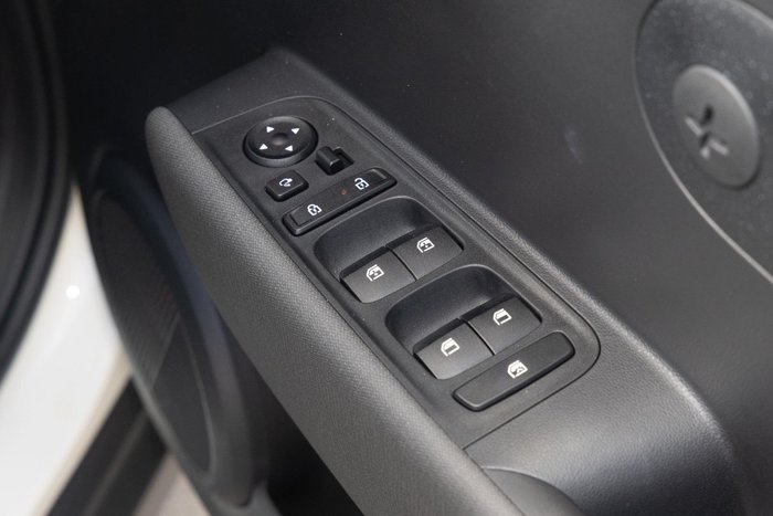 2025 Hyundai INSTER Cross