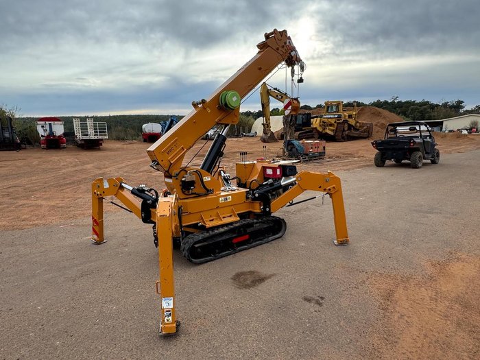 2019 Crawler Crane 3T