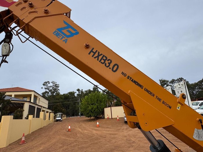 2019 Crawler Crane 3T