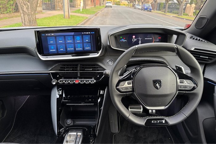 2024 Peugeot 2008 GT Hybrid