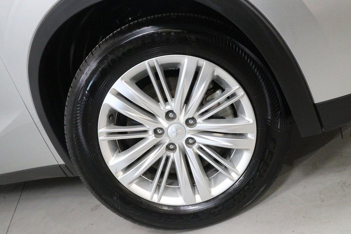 2023 Mitsubishi Outlander LS