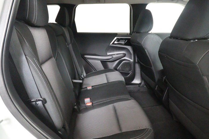 2023 Mitsubishi Outlander LS