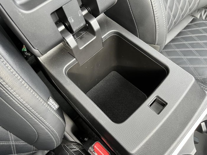 2022 Mitsubishi Outlander PHEV Exceed