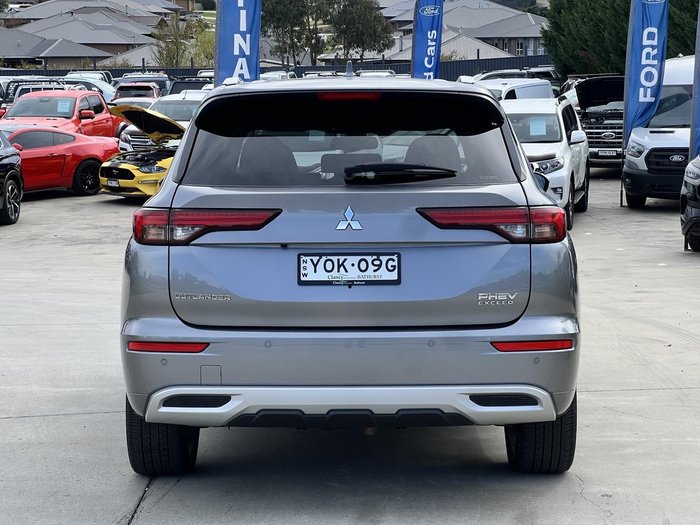 2022 Mitsubishi Outlander PHEV Exceed