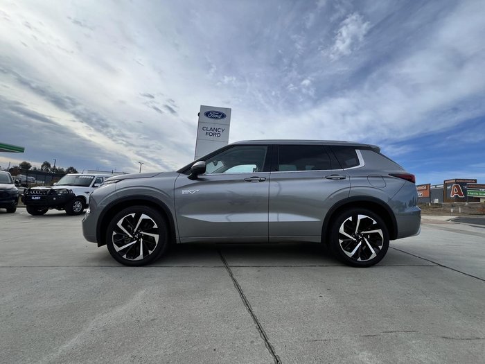 2022 Mitsubishi Outlander PHEV Exceed