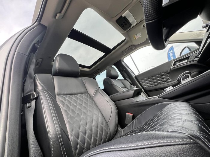 2022 Mitsubishi Outlander PHEV Exceed