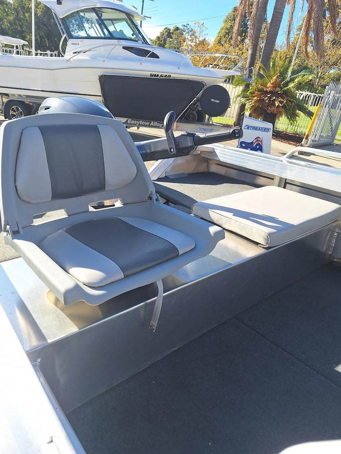 2025 QUINTREX 420 Explorer