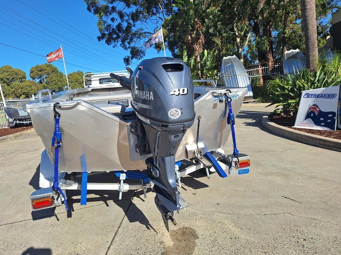 2025 QUINTREX 420 Explorer
