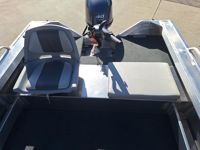 2025 QUINTREX 420 Explorer