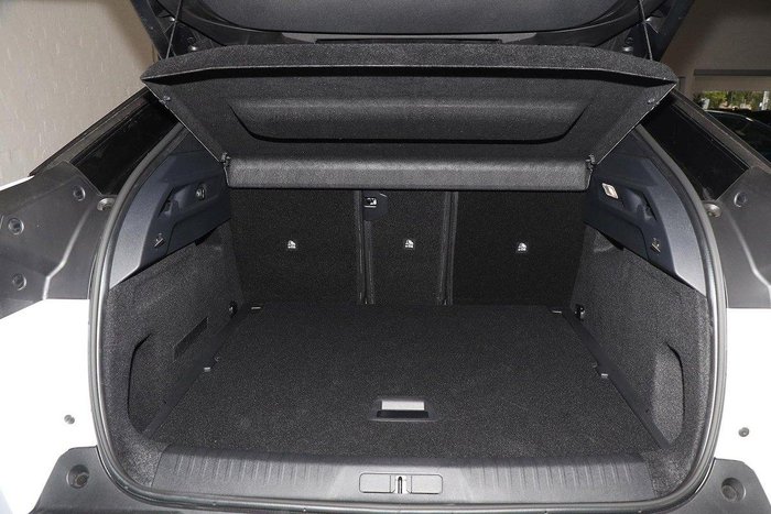 2024 Peugeot 3008 GT Premium Hybrid P64 MY25 Okenite White