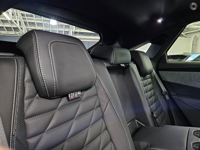 2025 Peugeot 3008 GT Premium Hybrid P64 MY25 Okenite White