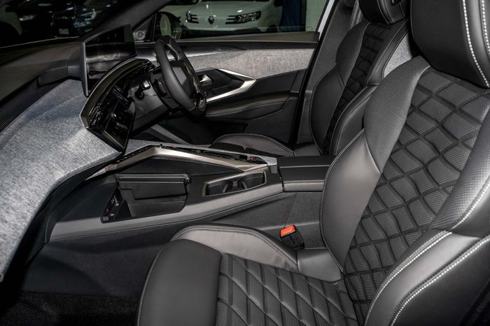 2025 Peugeot 3008 GT Premium Hybrid