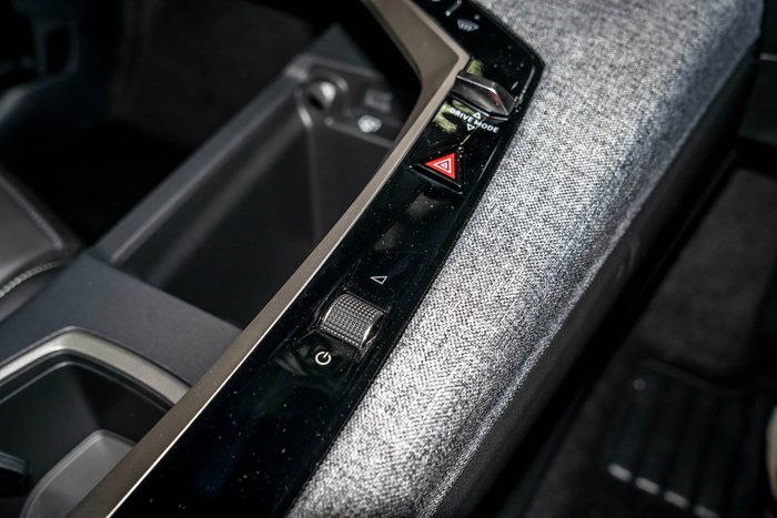 2025 Peugeot 3008 GT Premium Hybrid