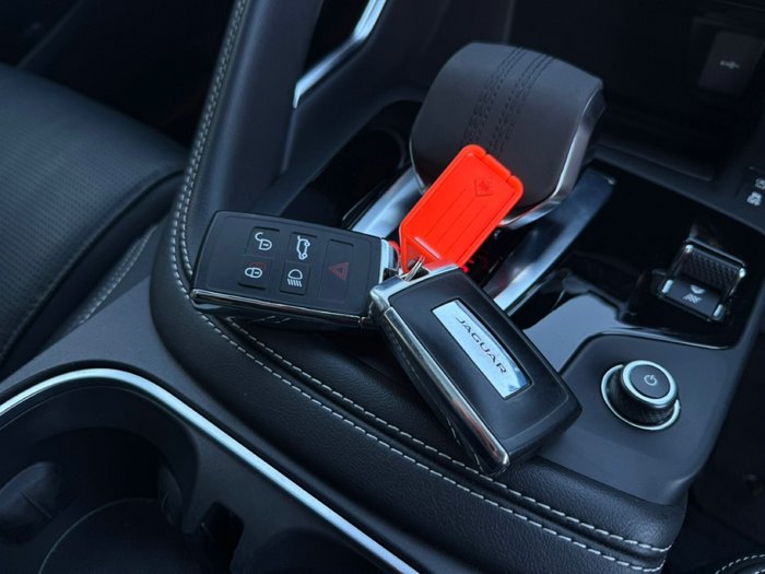 2021 Jaguar E-PACE P250 R-Dynamic SE