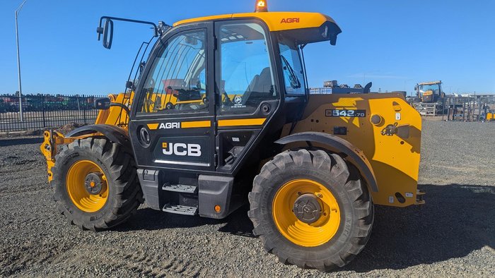 2021 JCB 542/70 Agri Farm Special