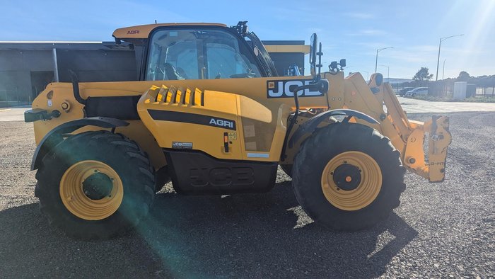 2021 JCB 542/70 Agri Farm Special