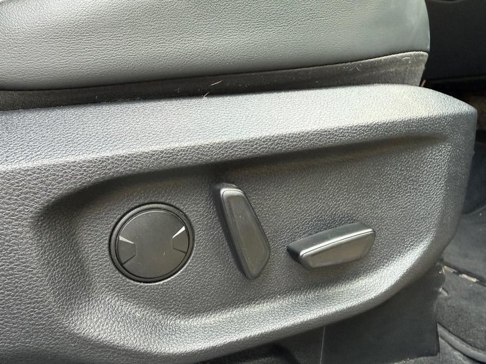 2024 Ford Everest Platinum