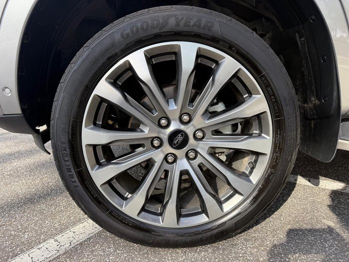 2024 Ford Everest Platinum