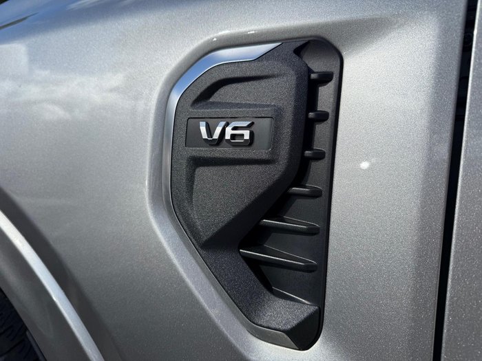2024 Ford Everest Platinum
