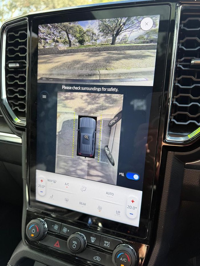 2024 Ford Everest Platinum