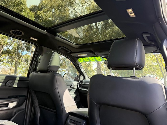 2024 Ford Everest Platinum
