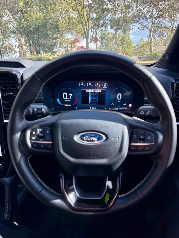 2024 Ford Everest Platinum