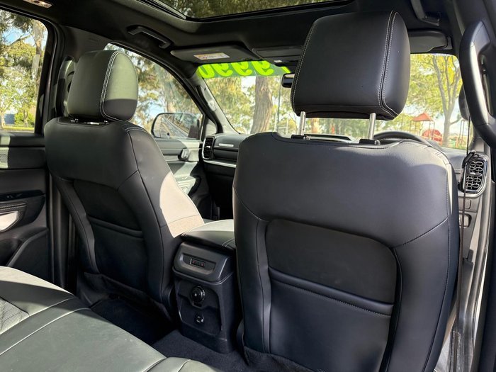 2024 Ford Everest Platinum