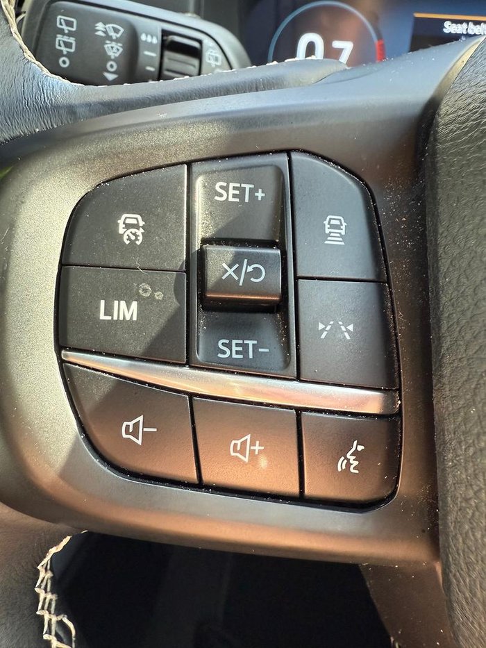 2024 Ford Everest Platinum