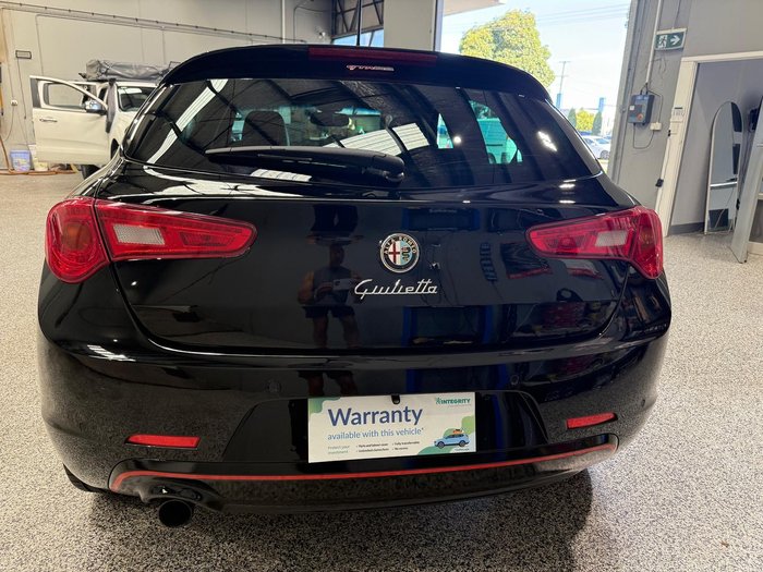 2015 Alfa Romeo Giulietta Distinctive Series 1 Alfa Black