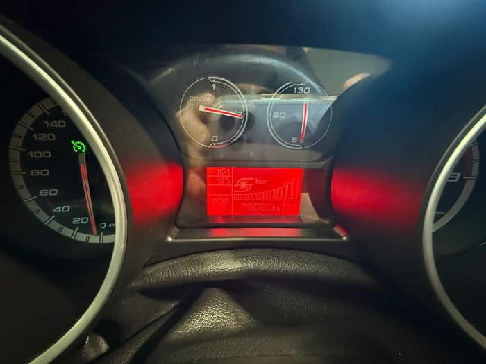 2015 Alfa Romeo Giulietta Distinctive Series 1 Alfa Black