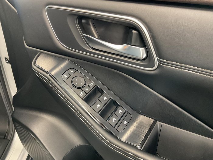 2023 Nissan X-TRAIL ST-L