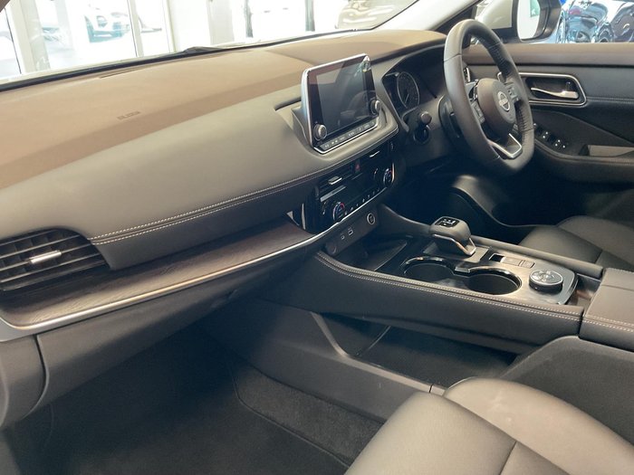 2023 Nissan X-TRAIL ST-L