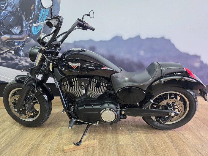 2014 VICTORY JUDGE Black