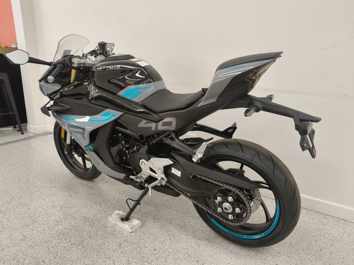 2024 CFMOTO 450 SR S grey