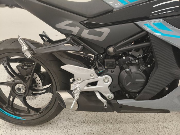 2024 CFMOTO 450 SR S grey