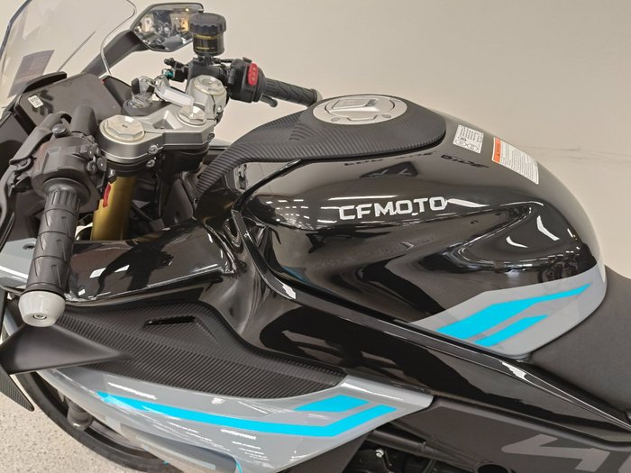 2024 CFMOTO 450 SR S grey