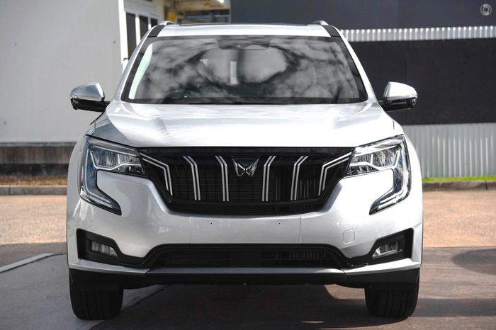 2025 Mahindra XUV700 AX7L Dazzling Silver