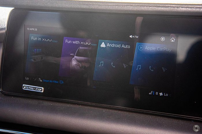 2025 Mahindra XUV700 AX7L Everest White