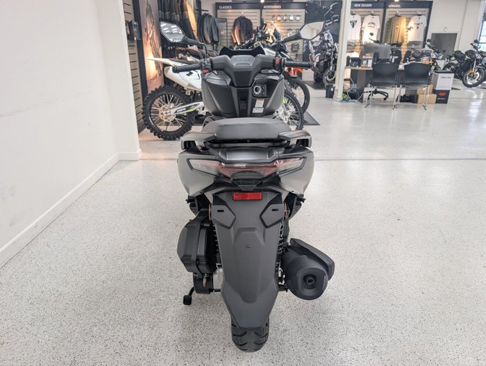 2025 CFMOTO 2025 CFMOTO 150CC 150SC Scooter ABS GEM BLACK