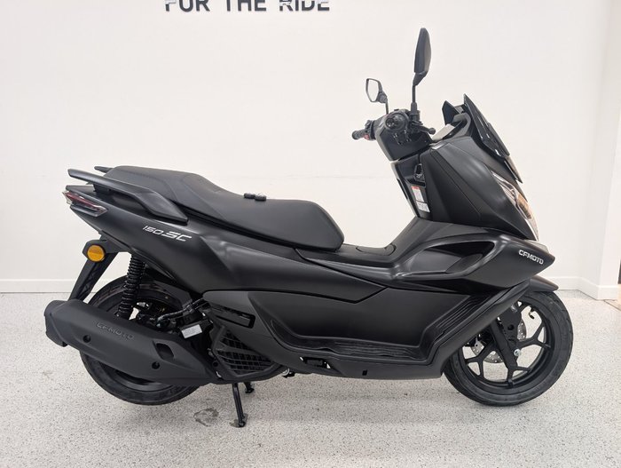 2025 CFMOTO 2025 CFMOTO 150CC 150SC Scooter ABS GEM BLACK