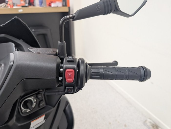 2025 CFMOTO 2025 CFMOTO 150CC 150SC Scooter ABS GEM BLACK