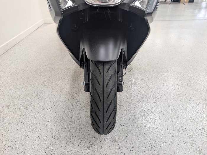 2025 CFMOTO 2025 CFMOTO 150CC 150SC Scooter ABS GEM BLACK