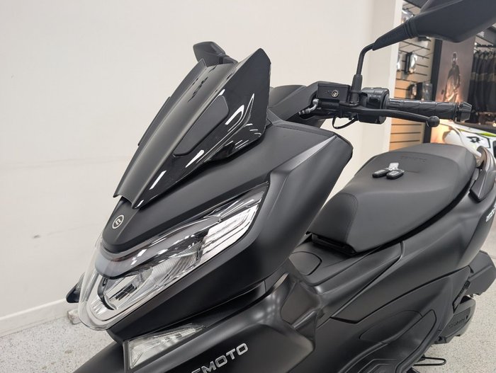 2025 CFMOTO 2025 CFMOTO 150CC 150SC Scooter ABS GEM BLACK