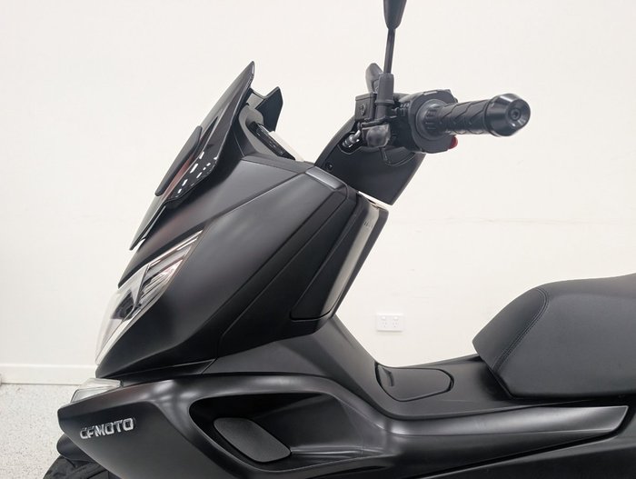 2025 CFMOTO 2025 CFMOTO 150CC 150SC Scooter ABS GEM BLACK
