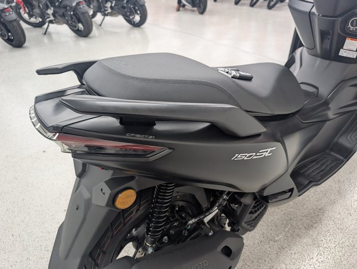 2025 CFMOTO 2025 CFMOTO 150CC 150SC Scooter ABS GEM BLACK