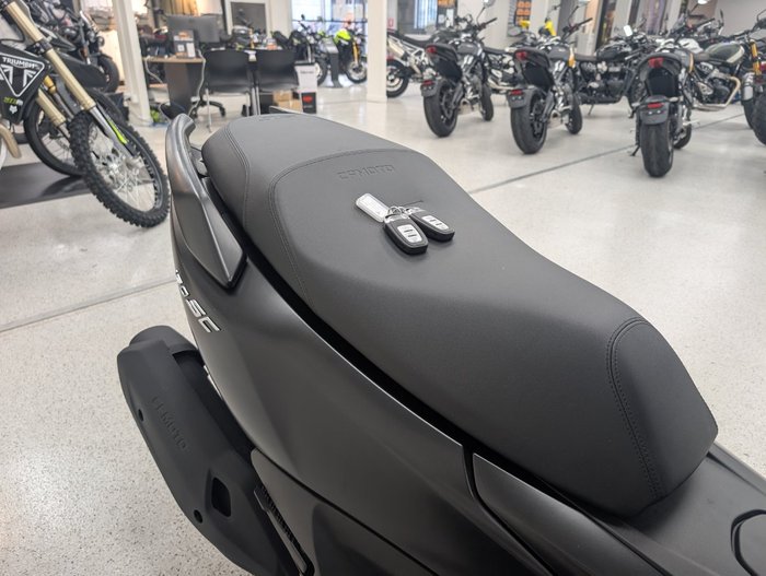2025 CFMOTO 2025 CFMOTO 150CC 150SC Scooter ABS GEM BLACK