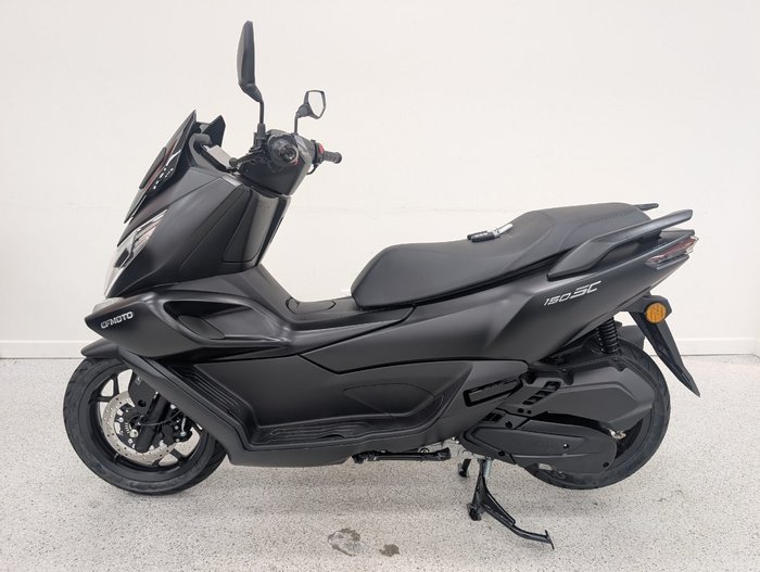 2025 CFMOTO 2025 CFMOTO 150CC 150SC Scooter ABS GEM BLACK