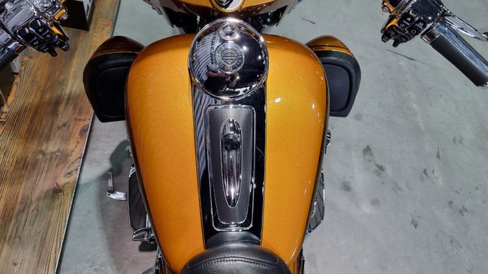 2015 Harley-davidson CVO LIMITED (ULTRA) Gold
