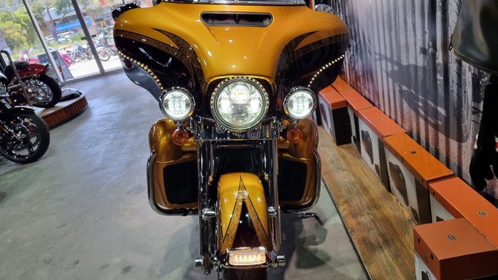2015 Harley-davidson CVO LIMITED (ULTRA) Gold